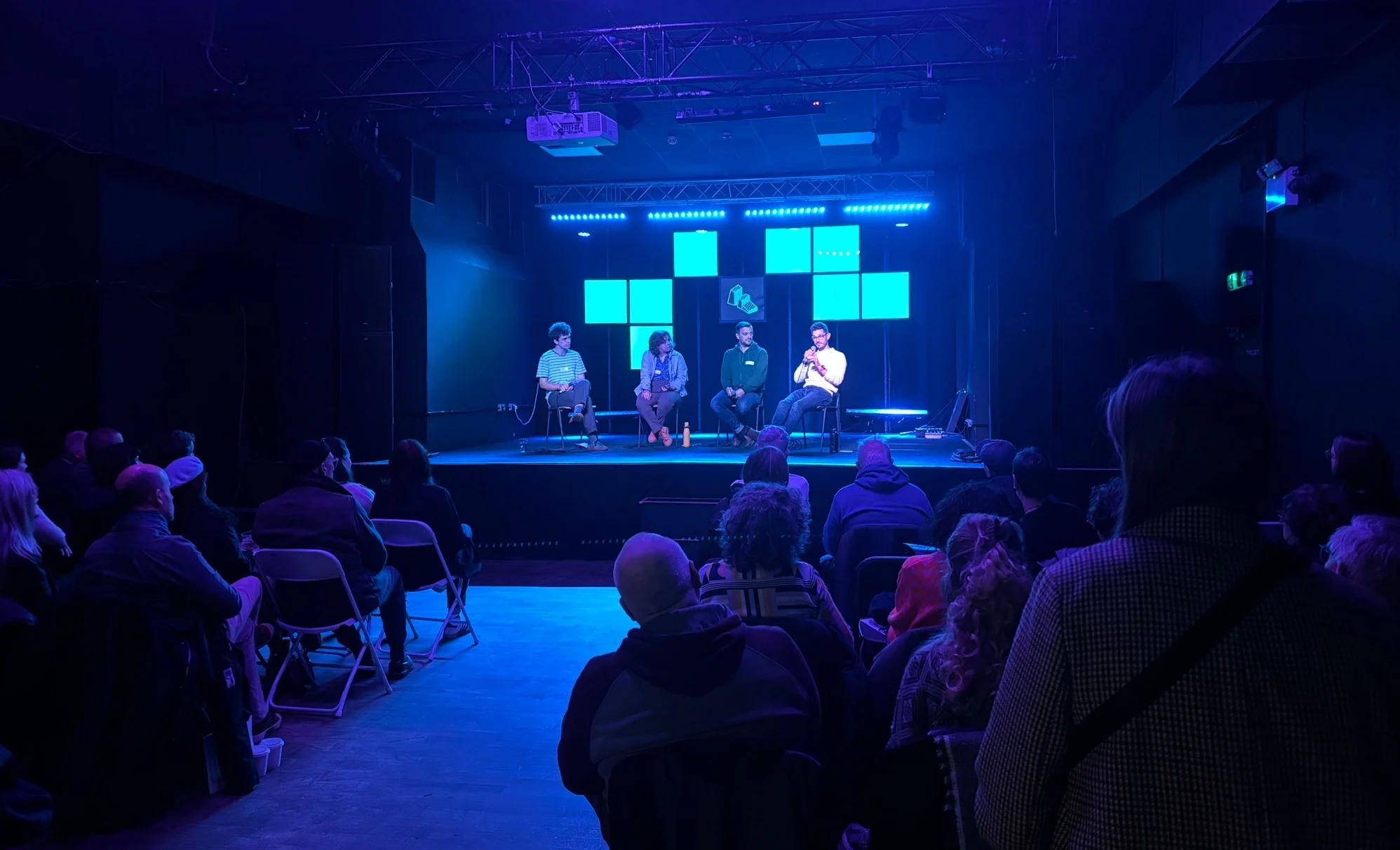 Future Yard POP3 Panel